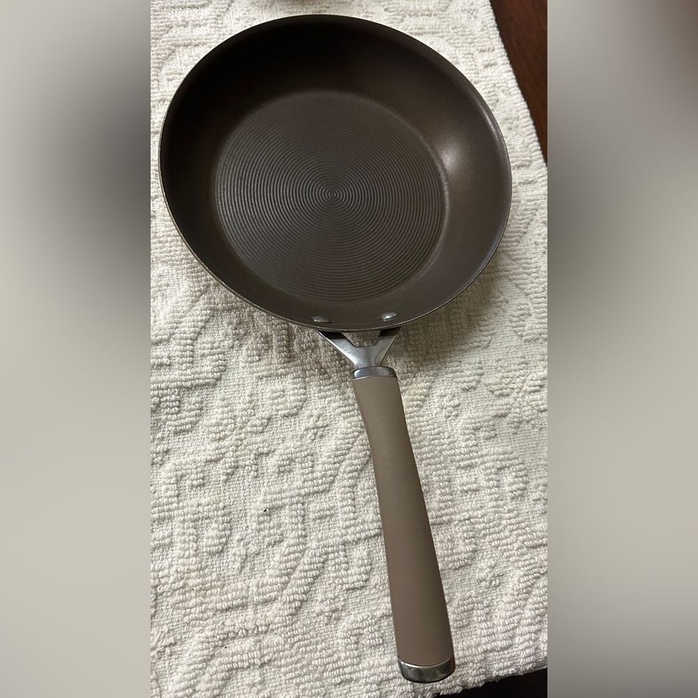 Circulon Premier Professional Made in Thailand Total Nonstick 10” Pan